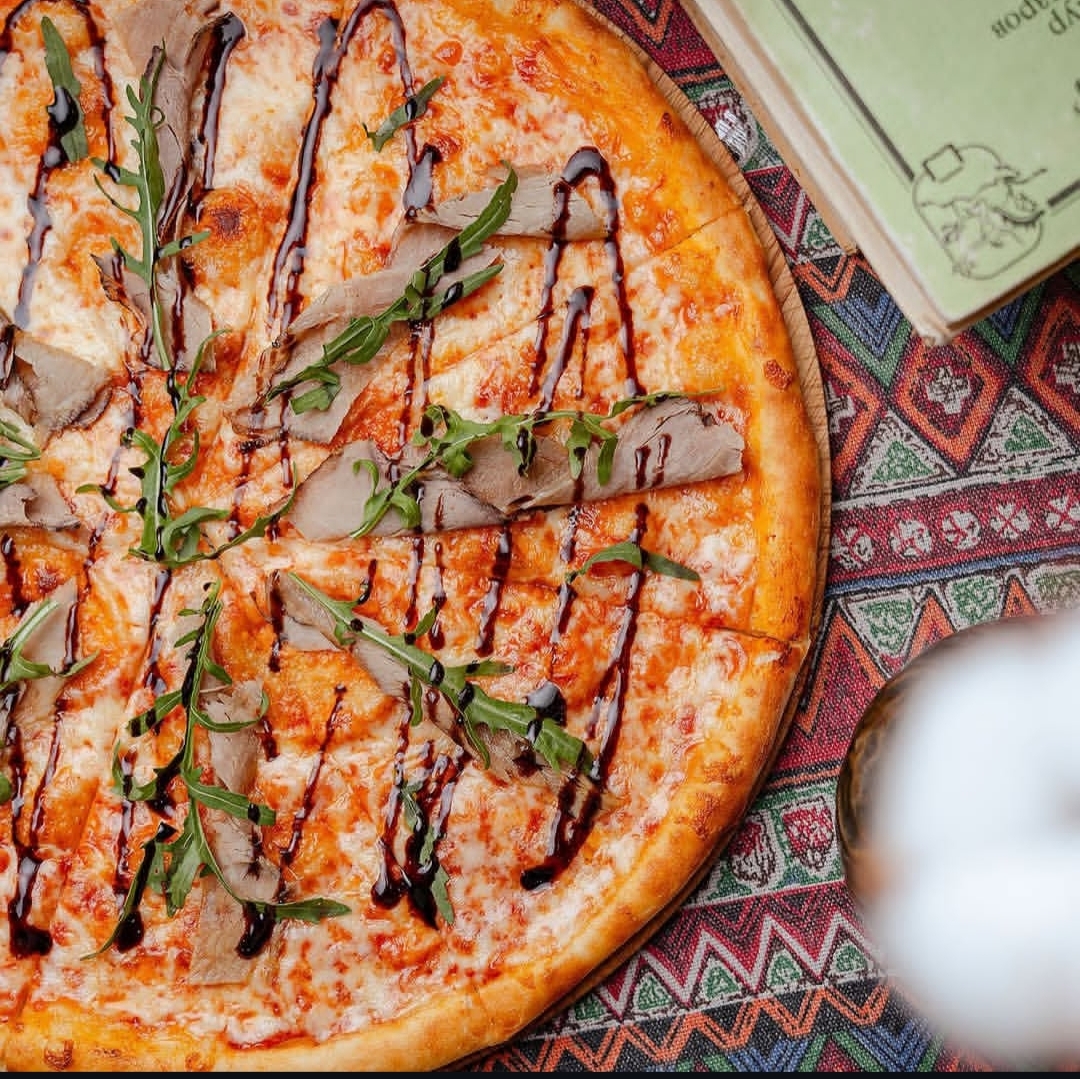 пицца с ростбифом 