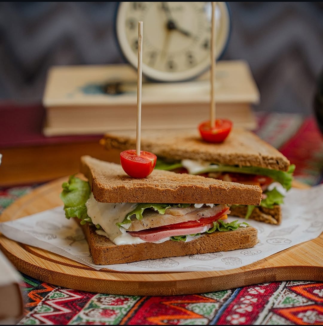 сэндвич с курицей 